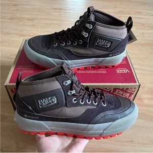Vans MTE Half Cab Gore-Tex Shoes
Women 10.OUS